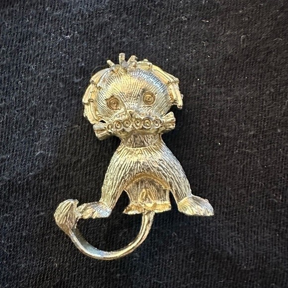 Lion Brooches Bundle (6) - Picture 1 of 3